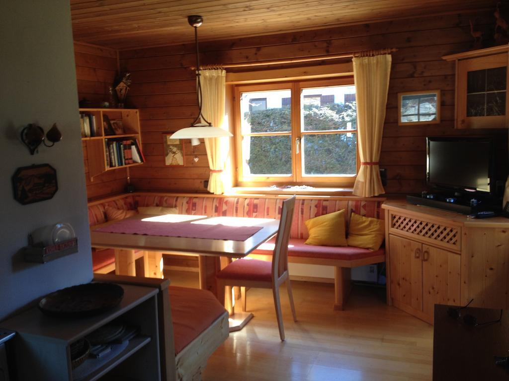 פרטיסאו Ferienhaus Zirmheim חדר תמונה